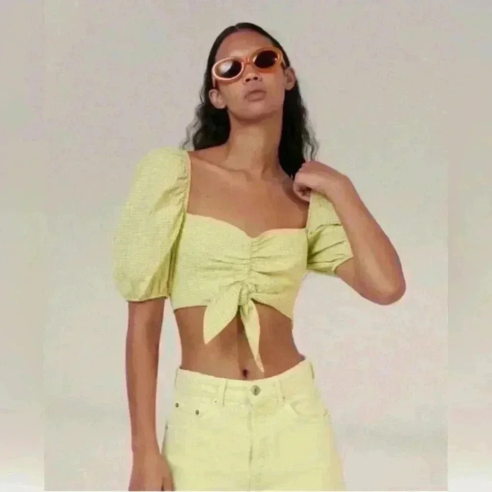 🔥Zara🔥| Yellow gingham puff sleeve  crop top